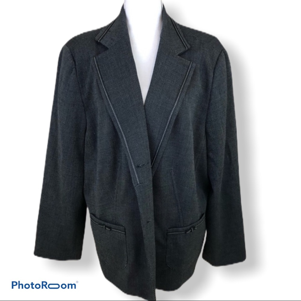 Black Blazer Women’s Size 24
